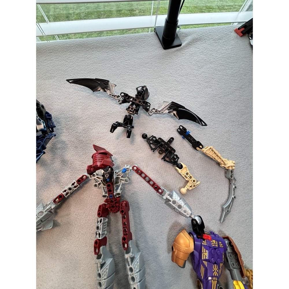 LEGO Bionicle Lot - 2000s Figures / Parts / Accessories - Used As-Is 13lbs - Picture 13 of 16